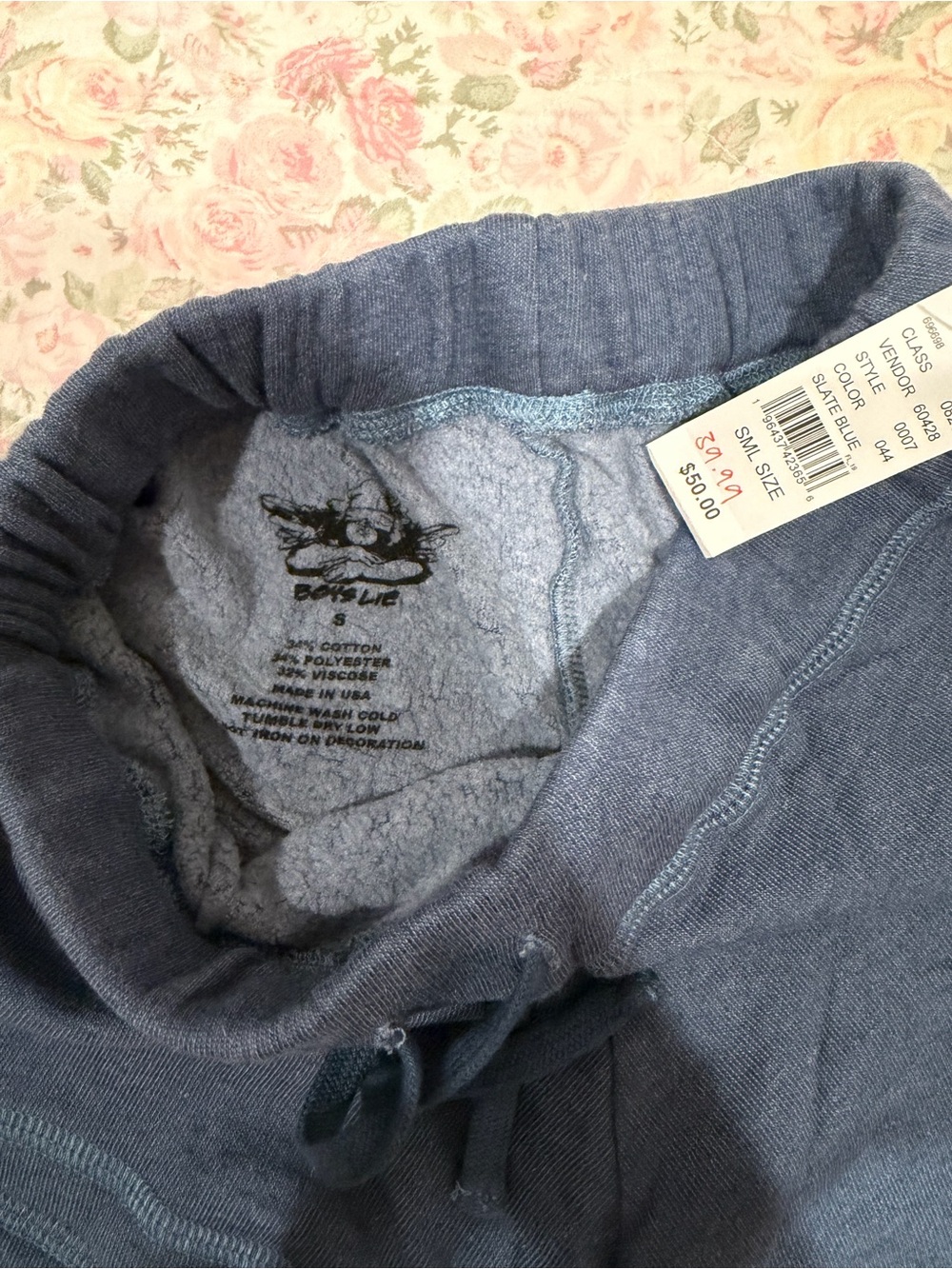 ‘Boys Lie’ Navy Shorts - Picture 3 of 4